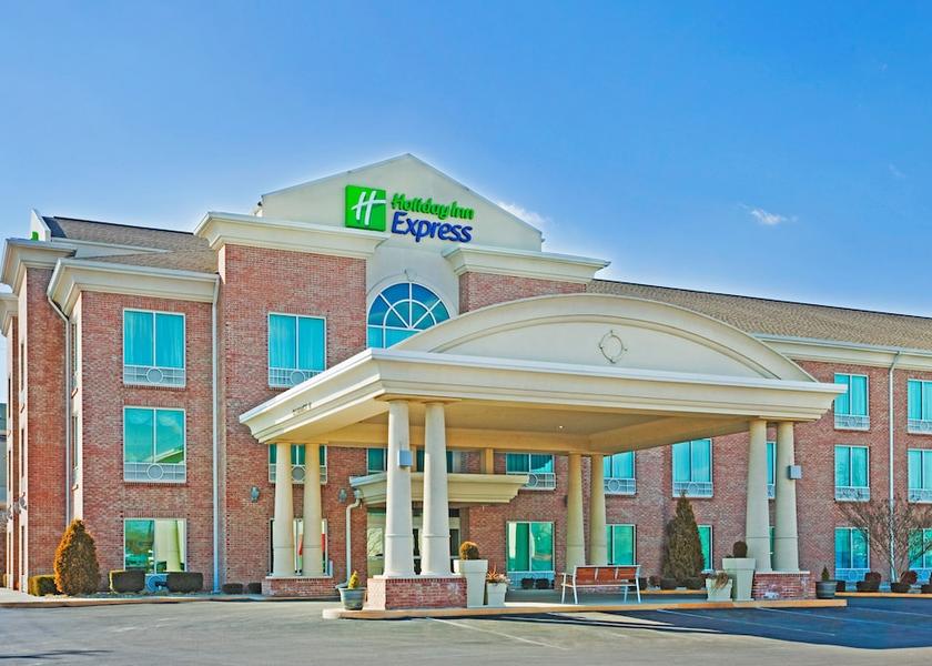 Kentucky London Exterior Detail