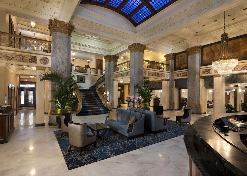 Kentucky Louisville Lobby