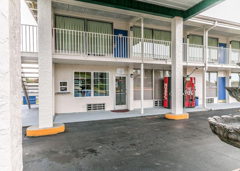 Kentucky Somerset Exterior Detail