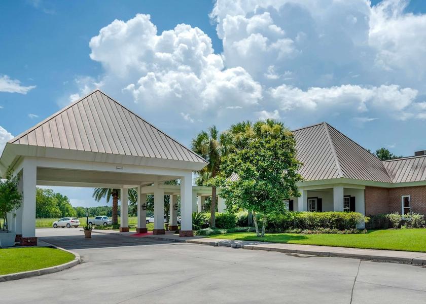 Louisiana Gonzales Exterior Detail