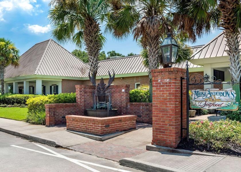 Louisiana Gonzales Exterior Detail