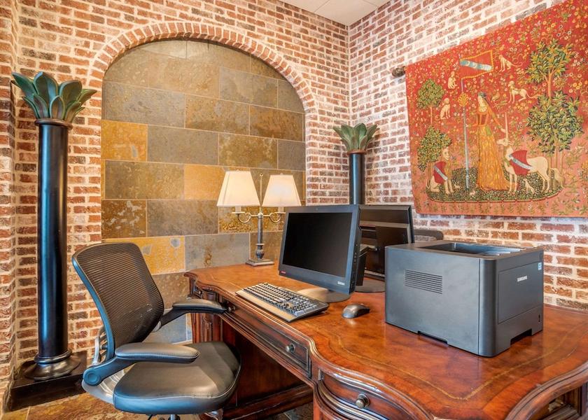 Louisiana Gonzales Business Centre