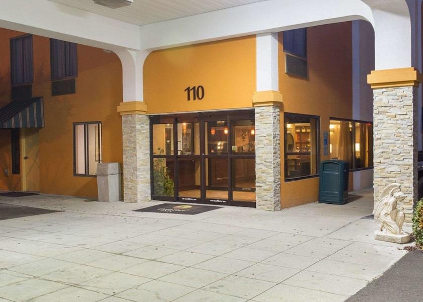 Louisiana Hammond Exterior Detail