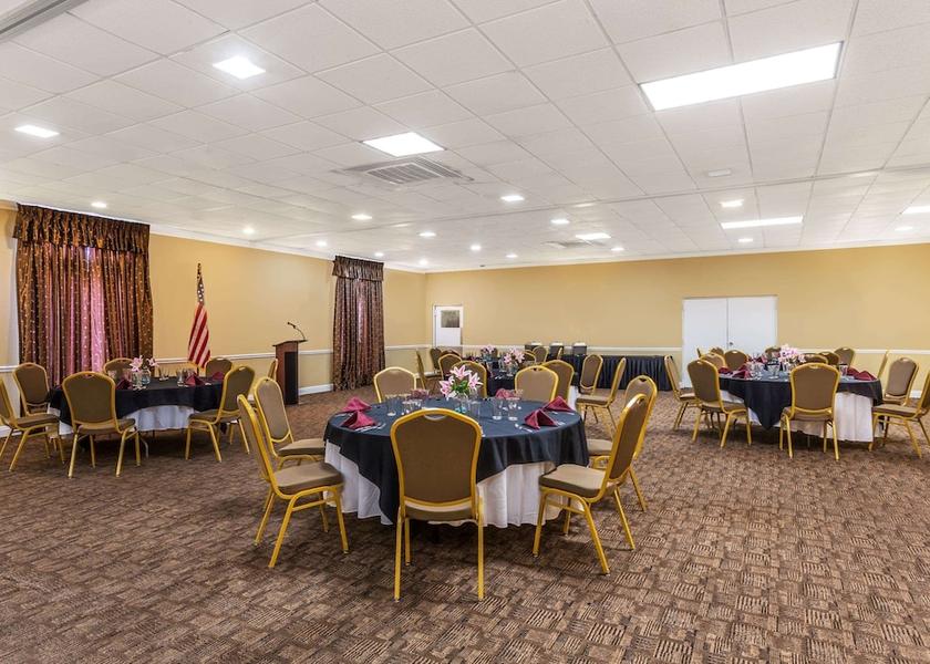 Louisiana Houma Meeting Room