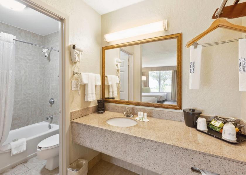 Louisiana Houma 2 Double Beds, First Floor, Smoking