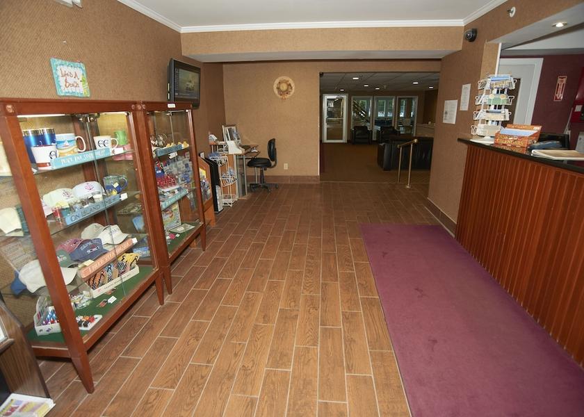 Massachusetts Sandwich Interior Entrance