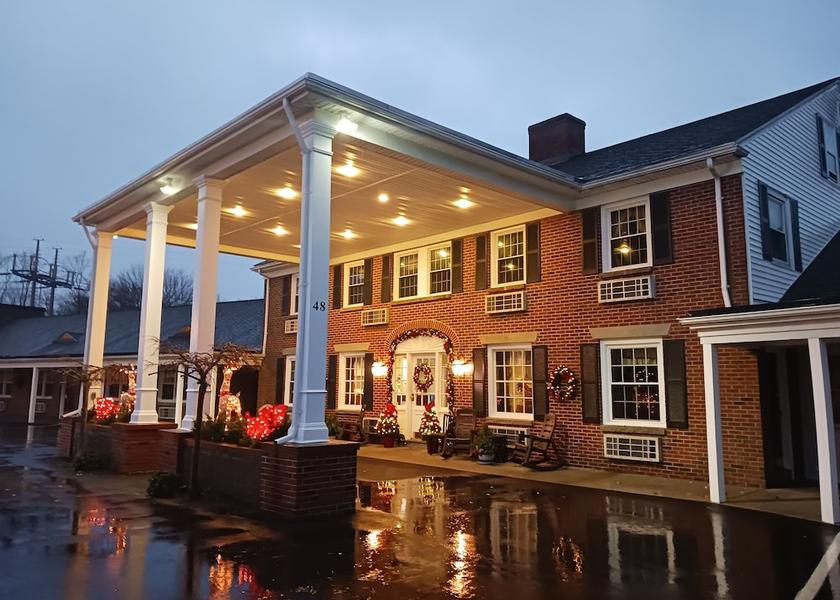 Massachusetts Seekonk Facade