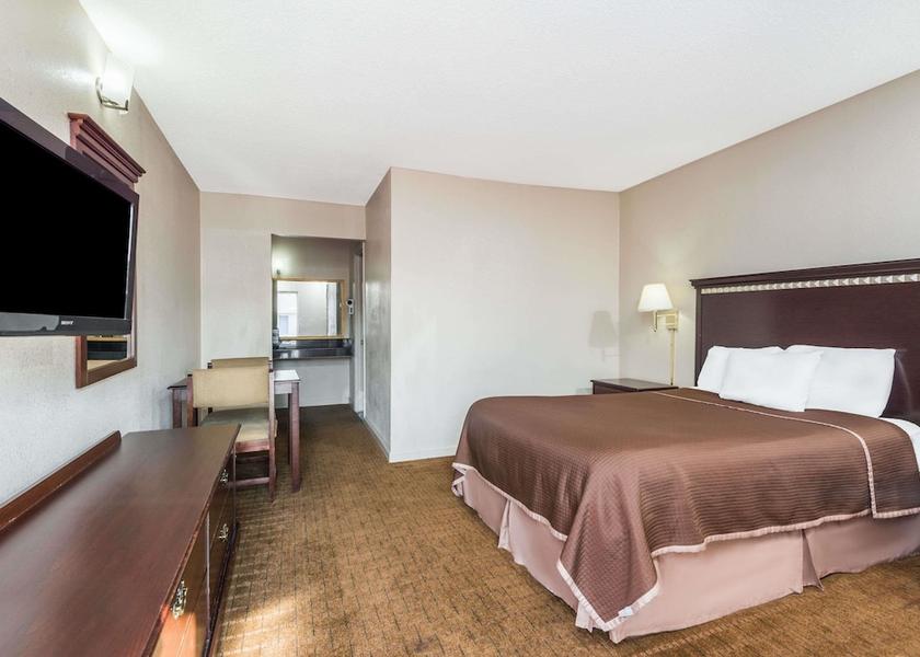 Massachusetts Springfield Room