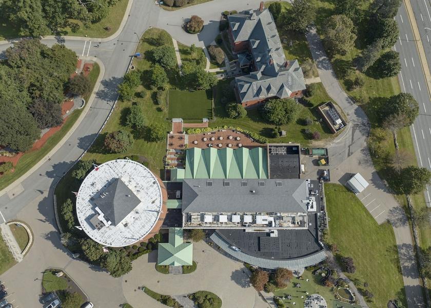 Massachusetts Worcester Exterior Detail