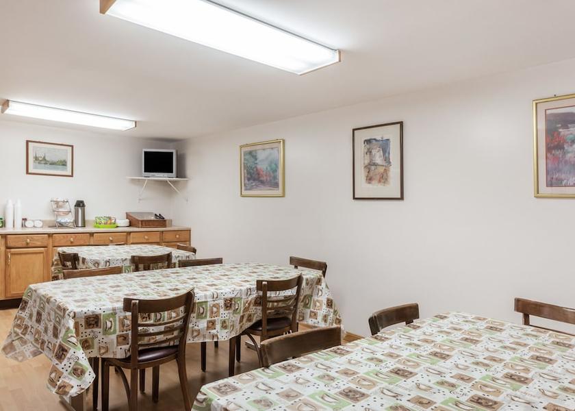 Maryland Elkton Dining Area