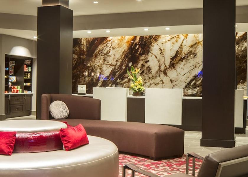 Maryland Upper Marlboro Lobby sitting area