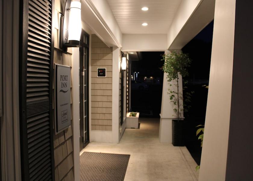 Maine Kennebunk Lobby