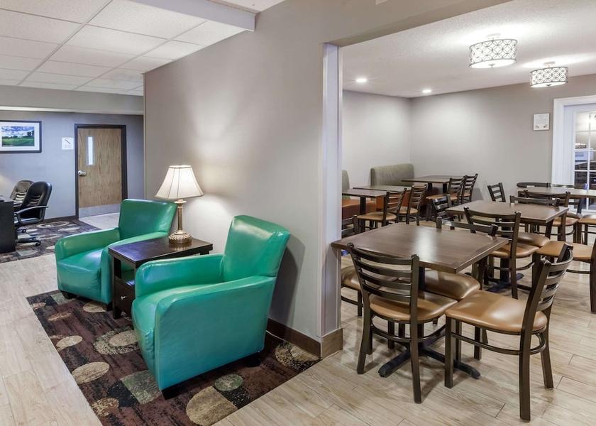 Michigan Gaylord Lobby