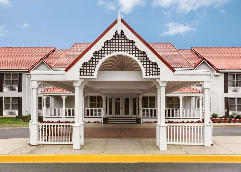 Michigan Holland Exterior Detail