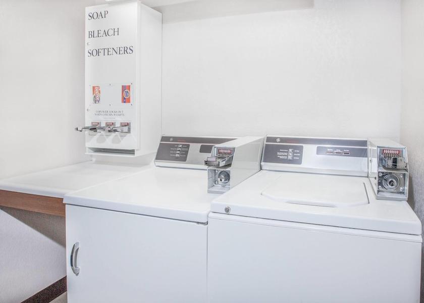 Michigan Houghton Lake Laundry Room