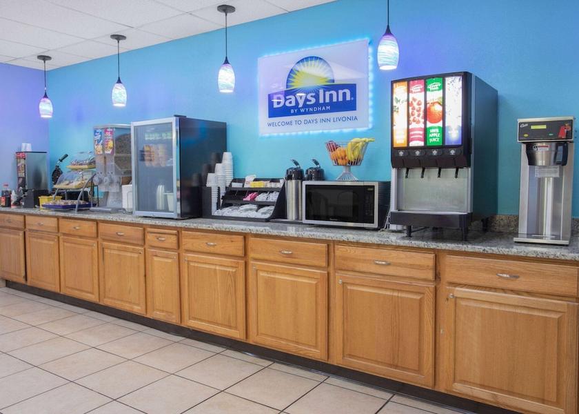 Michigan Livonia Breakfast Area