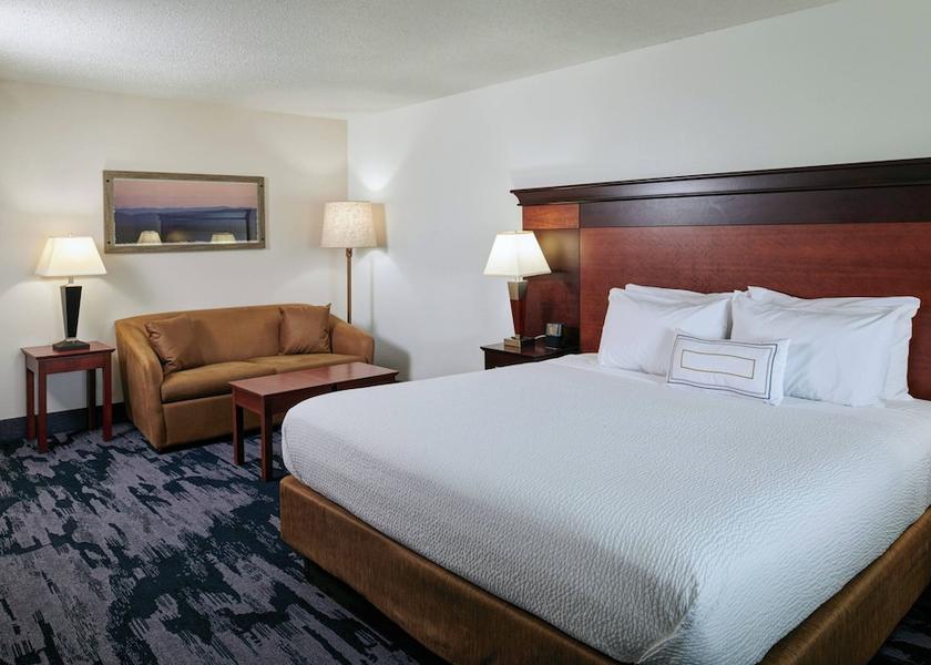 Michigan Livonia Room