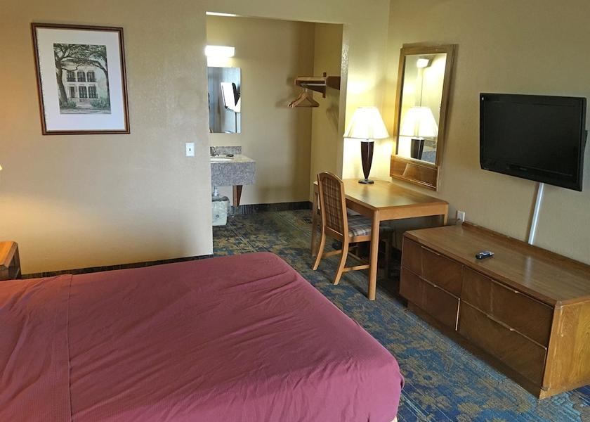 Michigan Livonia Room