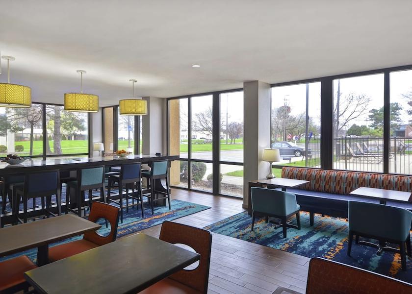 Michigan Madison Heights Lobby