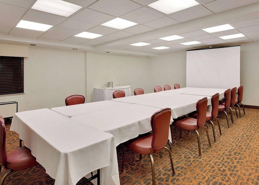 Michigan Marquette Meeting Room