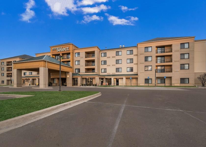 Michigan Novi Exterior