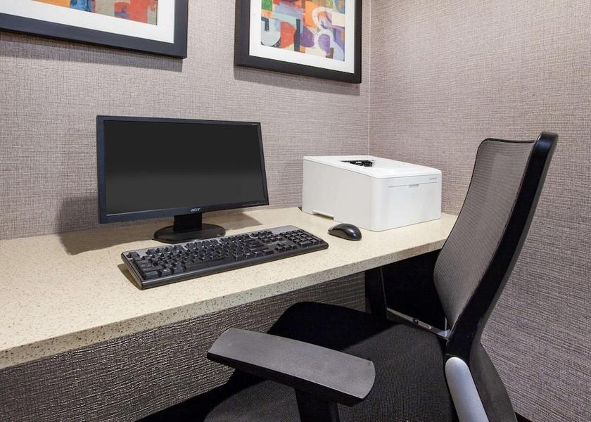 Michigan Roseville Business Centre