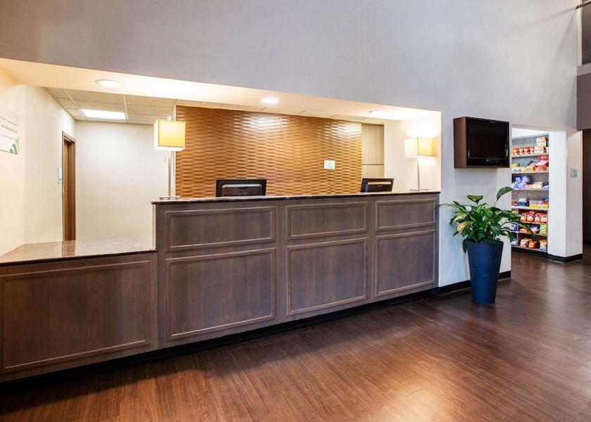 Michigan Roseville Reception