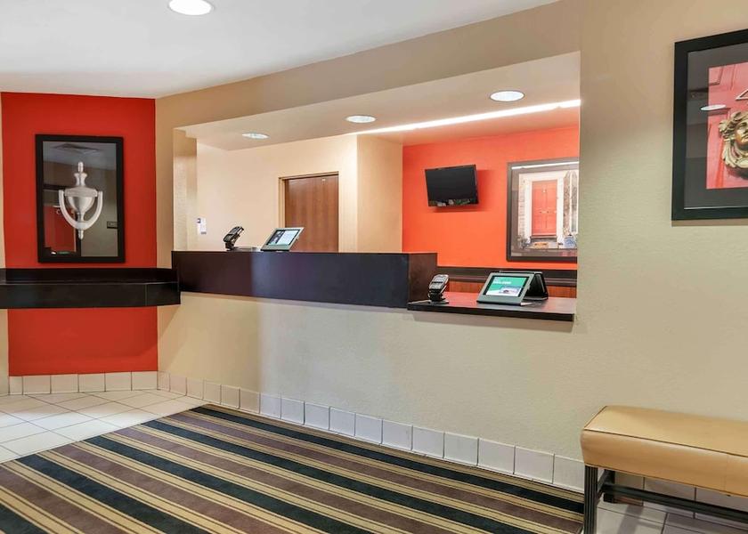 Michigan Sterling Heights Lobby