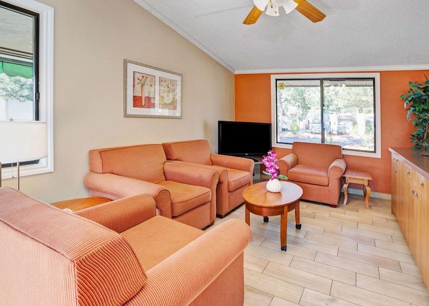 Michigan Sterling Heights Lobby