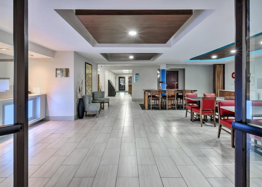 Michigan Three Rivers Exterior Detail