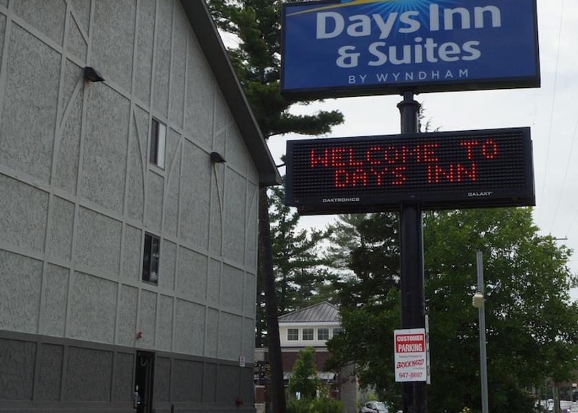 Michigan Traverse City Exterior Detail