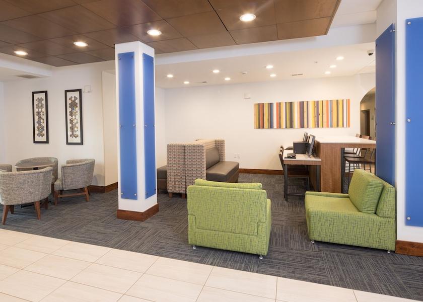 Michigan Utica Exterior Detail