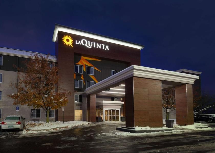 Michigan Utica Exterior Detail