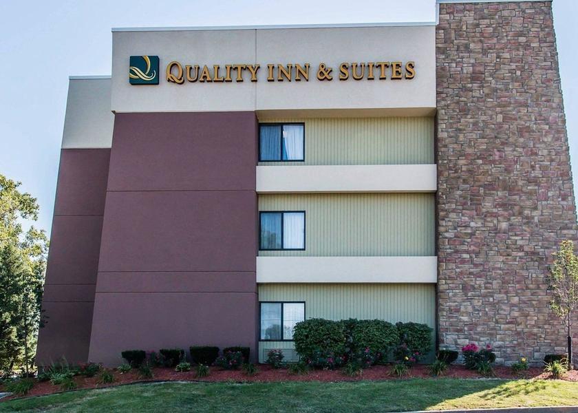 Michigan Warren Exterior Detail