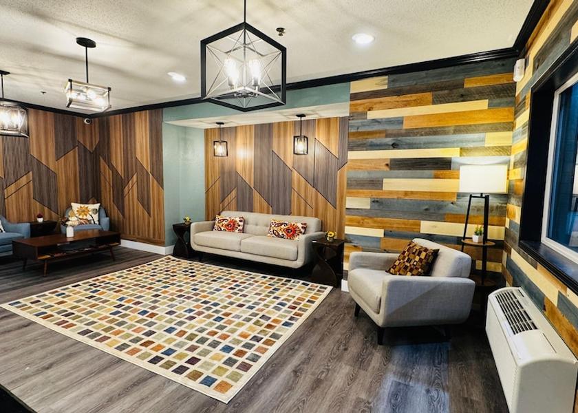 Minnesota Blaine Lobby lounge