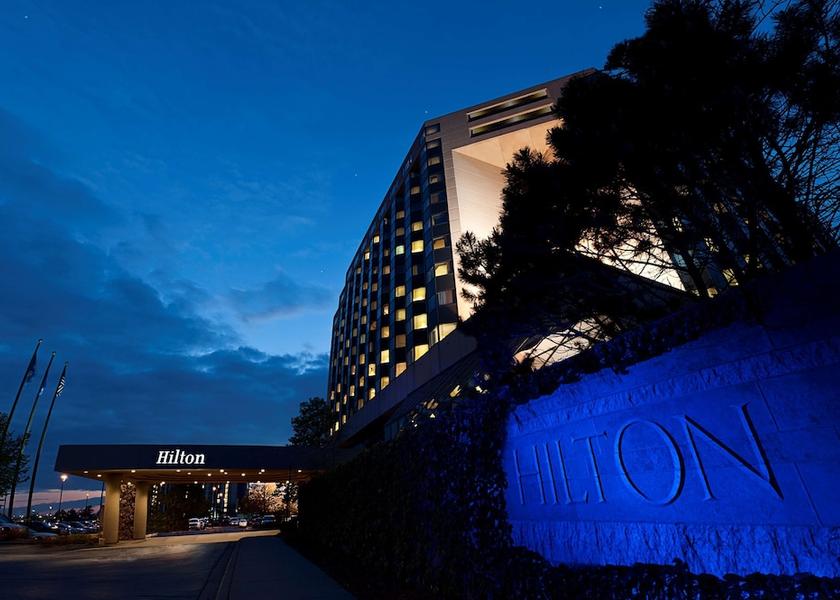 Minnesota Bloomington Exterior Detail