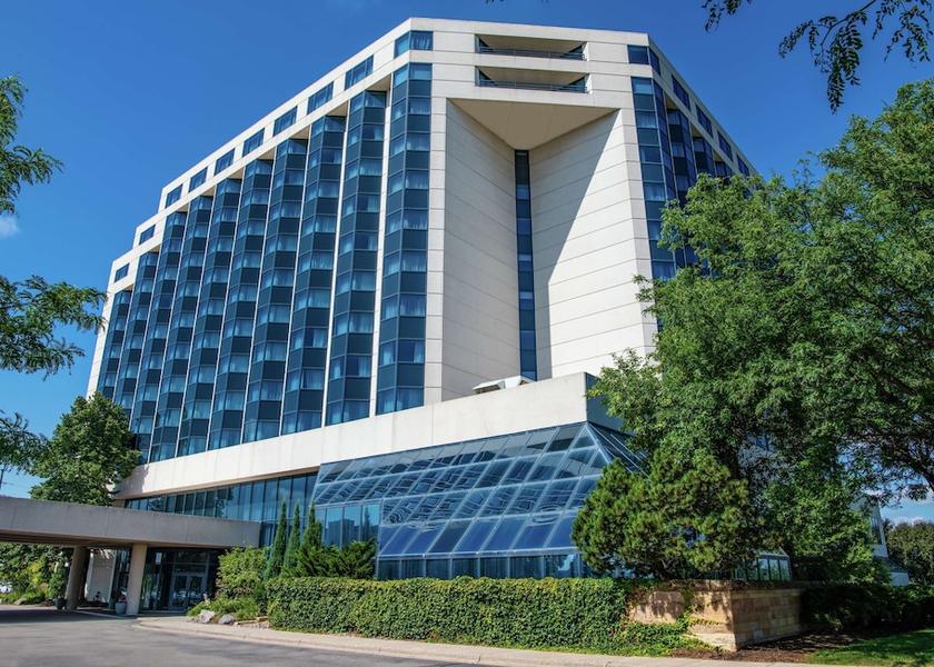 Minnesota Bloomington Exterior Detail