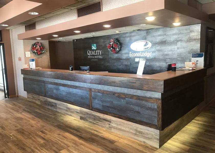 Minnesota Brainerd Lobby
