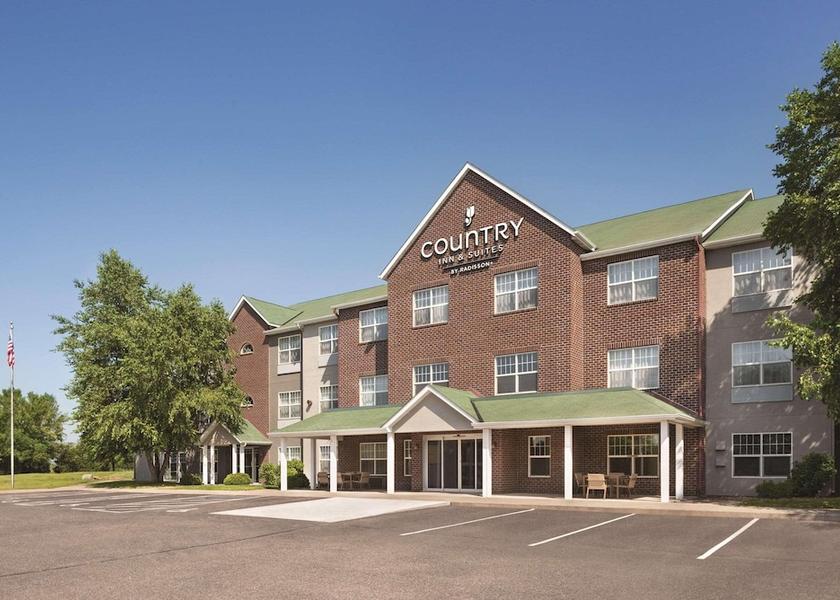 Minnesota Cottage Grove Exterior Detail