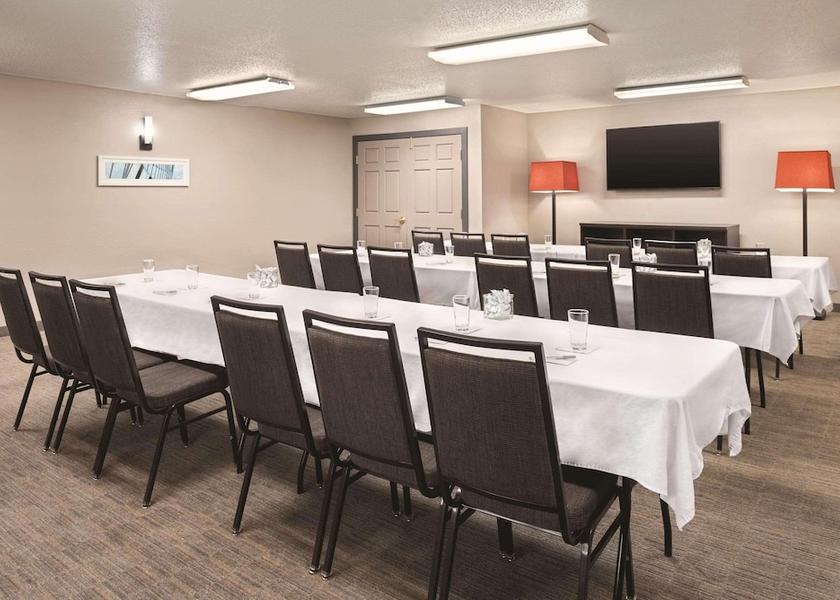 Minnesota Cottage Grove Meeting Room