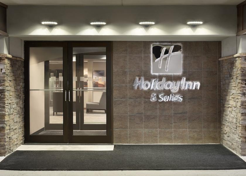 Minnesota Duluth Exterior Detail