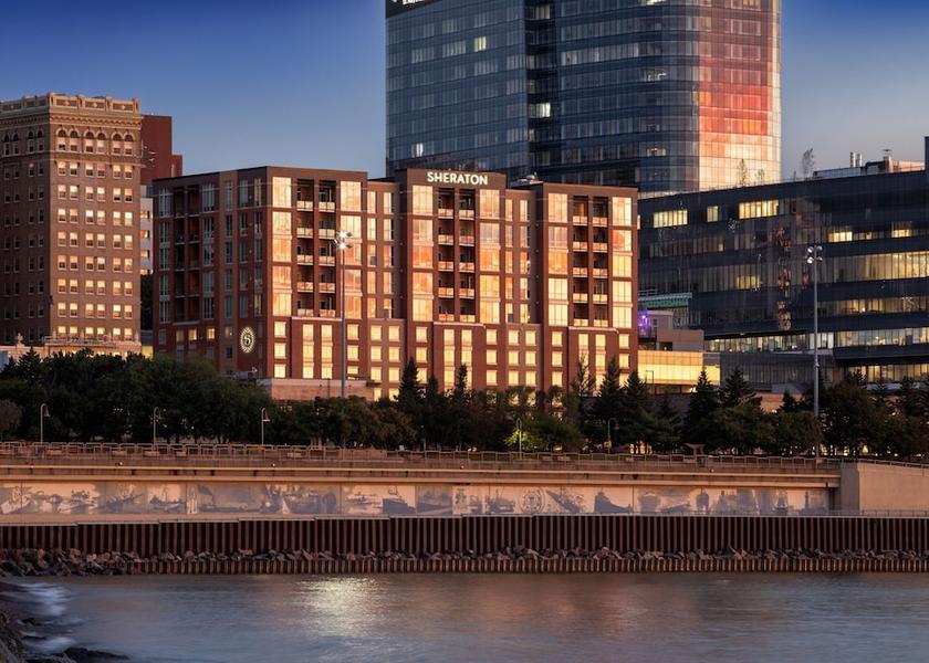 Minnesota Duluth Exterior Detail