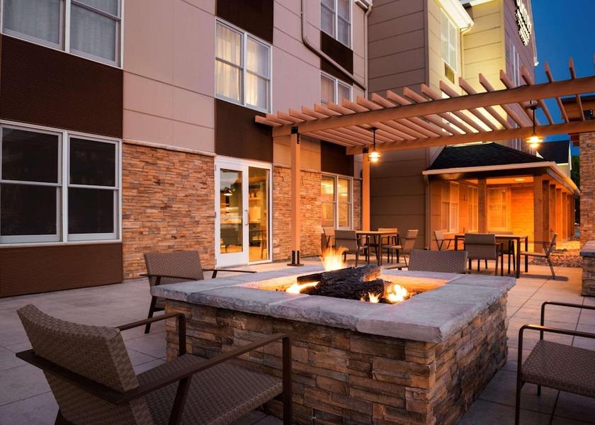 Minnesota Plymouth Terrace