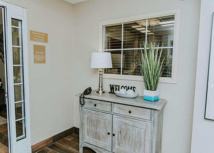 Minnesota Richfield Exterior Detail