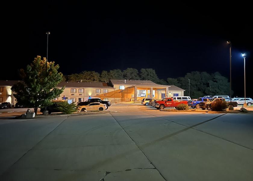 Missouri Boonville Facade