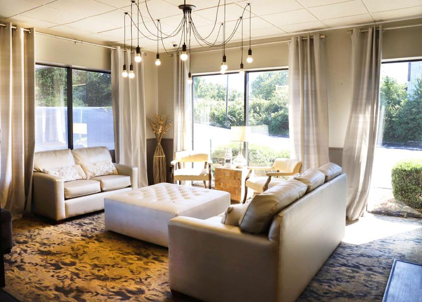 Missouri Branson West lobby