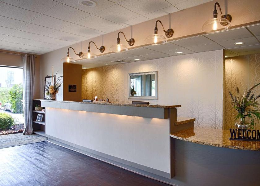 Missouri Branson West lobby