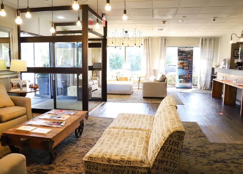 Missouri Branson West lobby