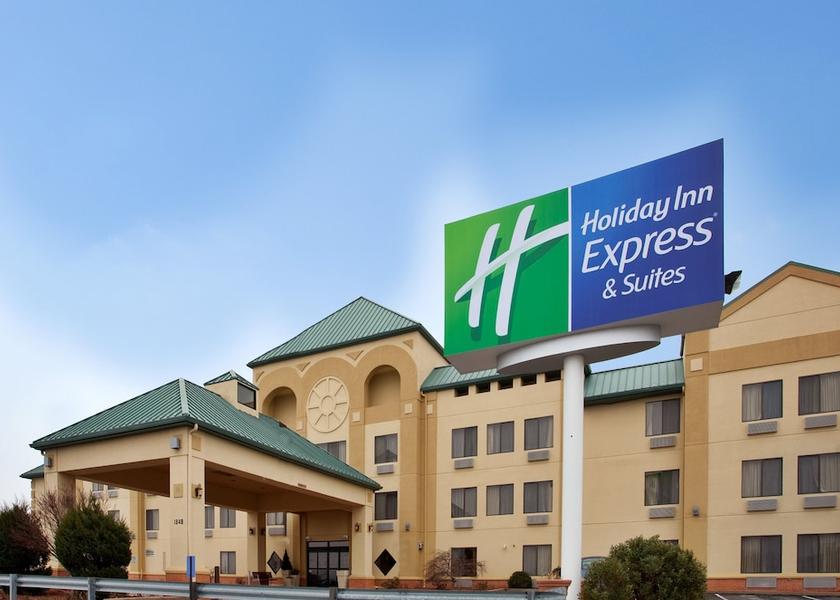 Missouri Fenton Exterior Detail