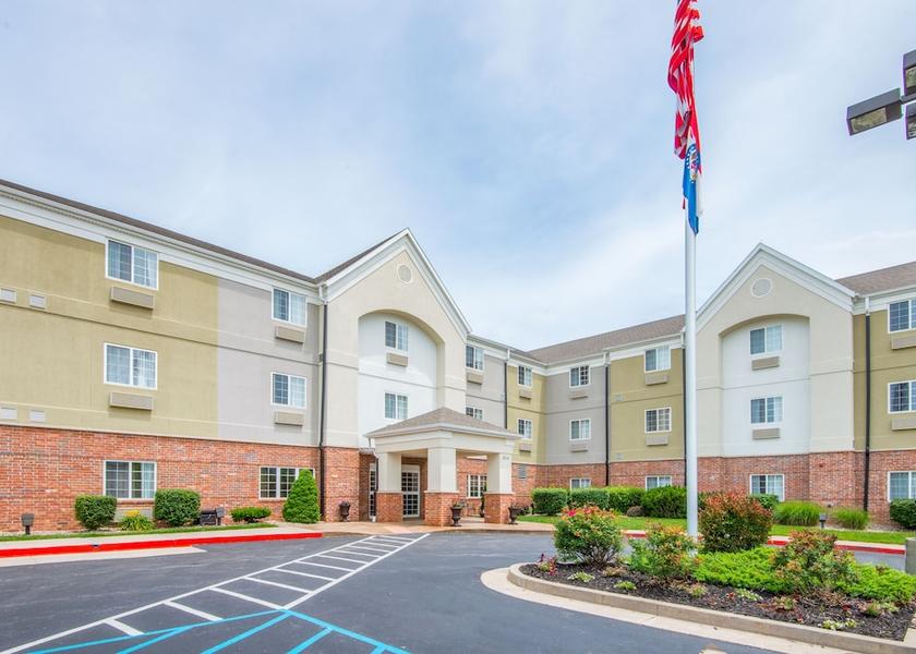 Missouri Jefferson City Exterior Detail